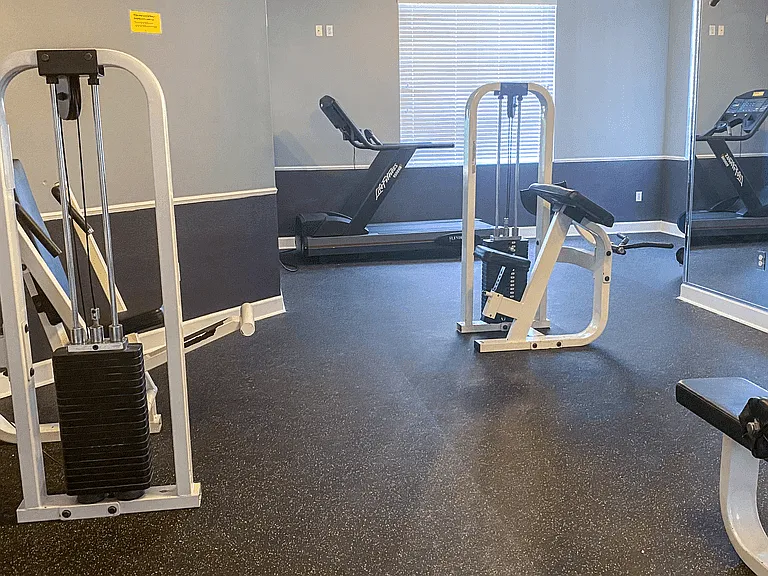 Sand Lake Pointe Apartments — Photo 11