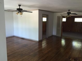 2818 Vinnie St, Greenville, TX 75401