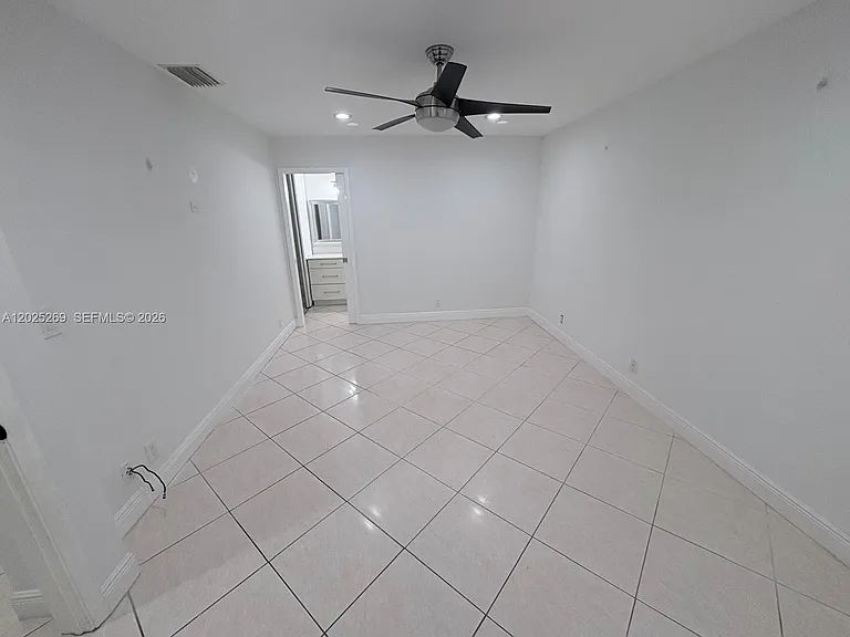 3987 Carambola Cir N #2923 — Photo 8