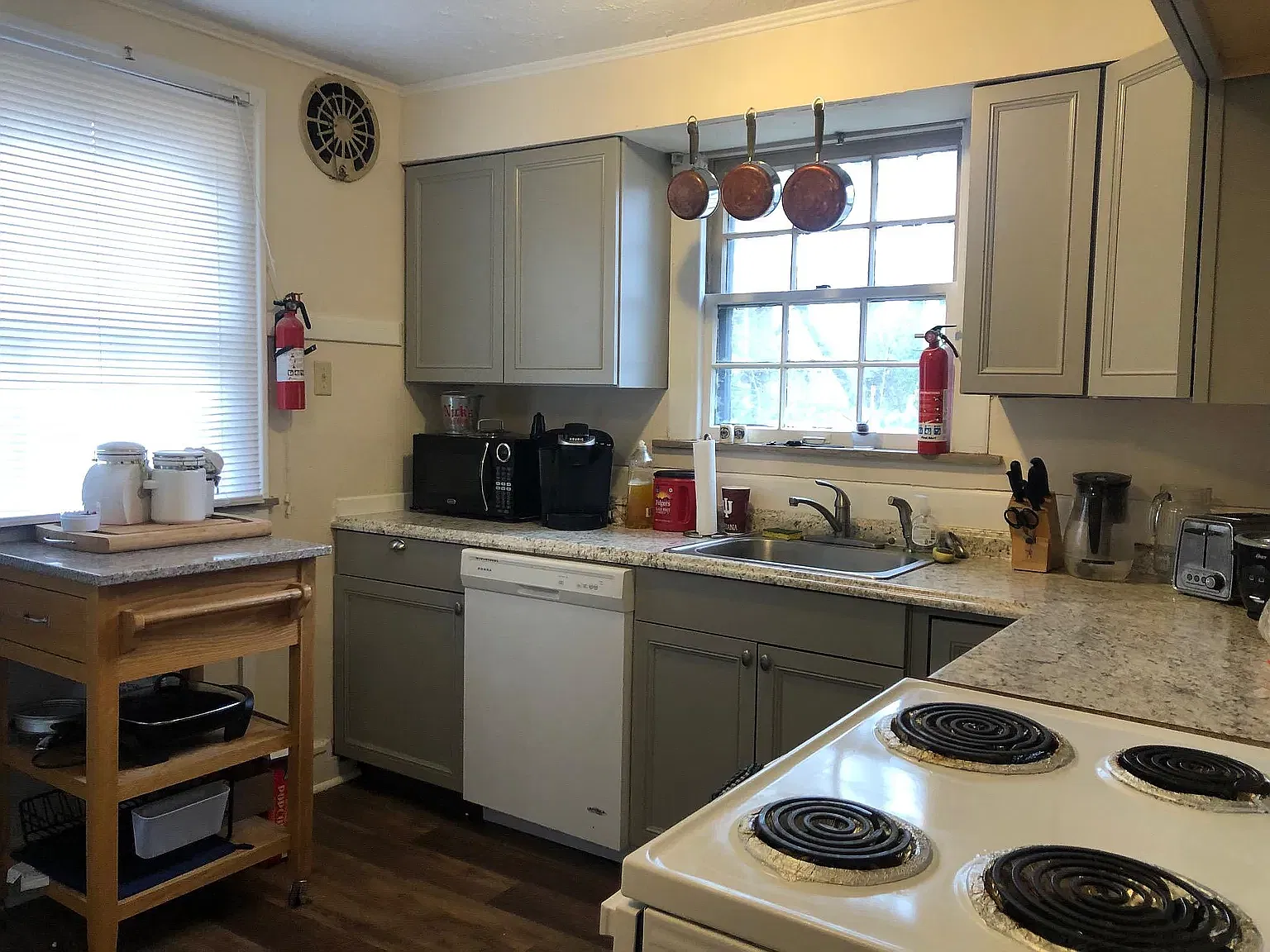 3 bed, 1288 sqft, $2,700 — Photo 3