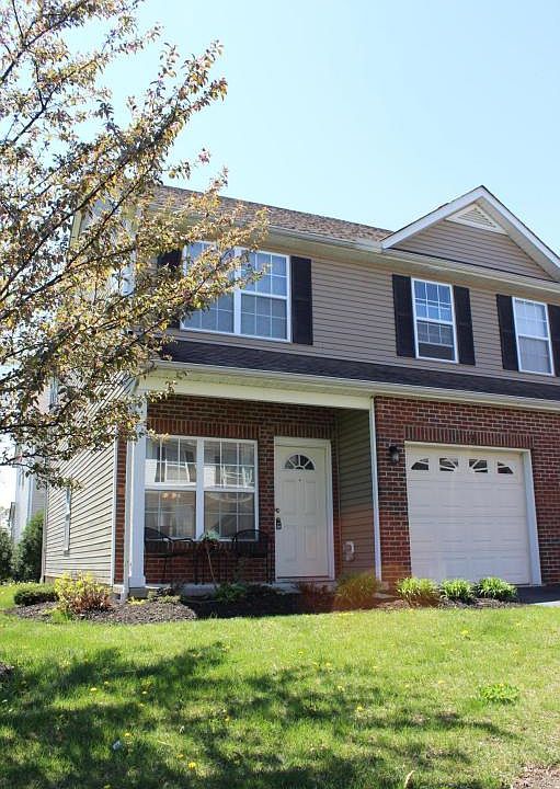 1st image of 741 Park Ct