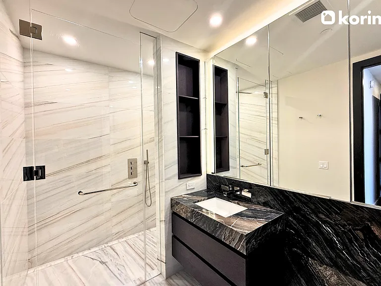 125 Greenwich St #30D — Photo 19