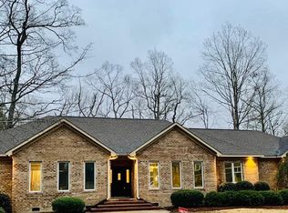 209 Quail Hollow Rd, Greenville, NC 27858