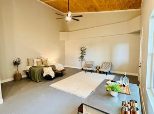 204 N Collins St, Plant City, FL 33563