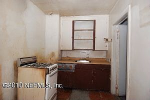 5th image of 1637 E 19th St