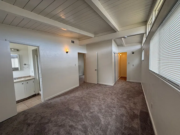 1615 Kentucky St — Photo 9
