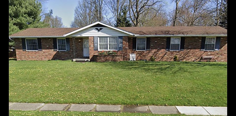 1st image of 115 W Garwood Dr
