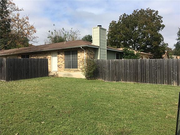 2nd image of 2200 Granberry Dr #A