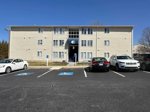 1701 Liberty Ln APT 89, Blacksburg, VA 24060