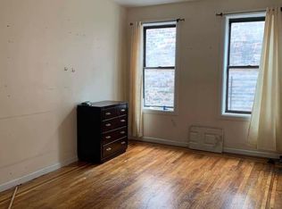 645 Academy St #3, New York, NY 10034