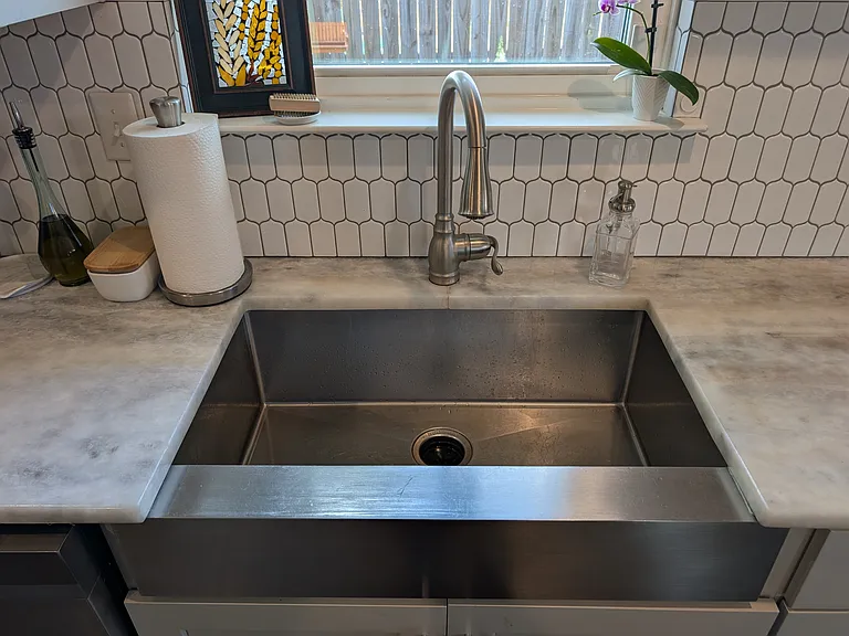 422 Katonah Ave — Photo 4