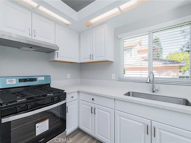 12032 Weeping Willow Ln — Photo 10