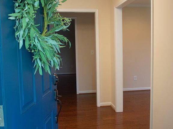 3rd image of 2113 Devonshire Dr