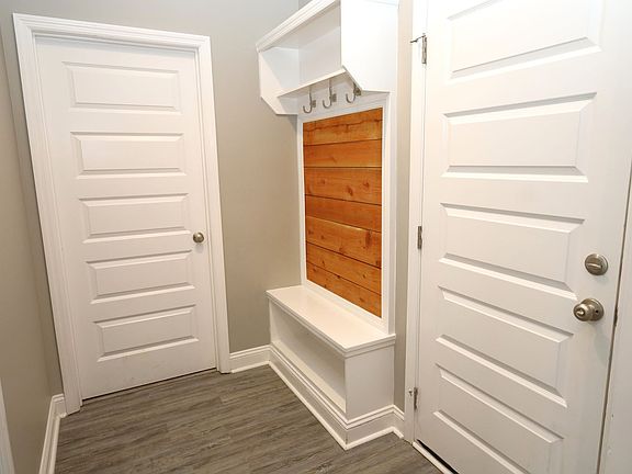 4th image of 3976 Bettys Pl