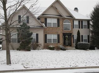 6182 Palomino Dr, Allentown, PA 18106