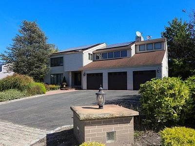 9 Jesse Way, Mount Sinai, NY, 11766