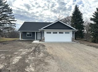 810 Morrison Ave S, Annandale, MN 55302