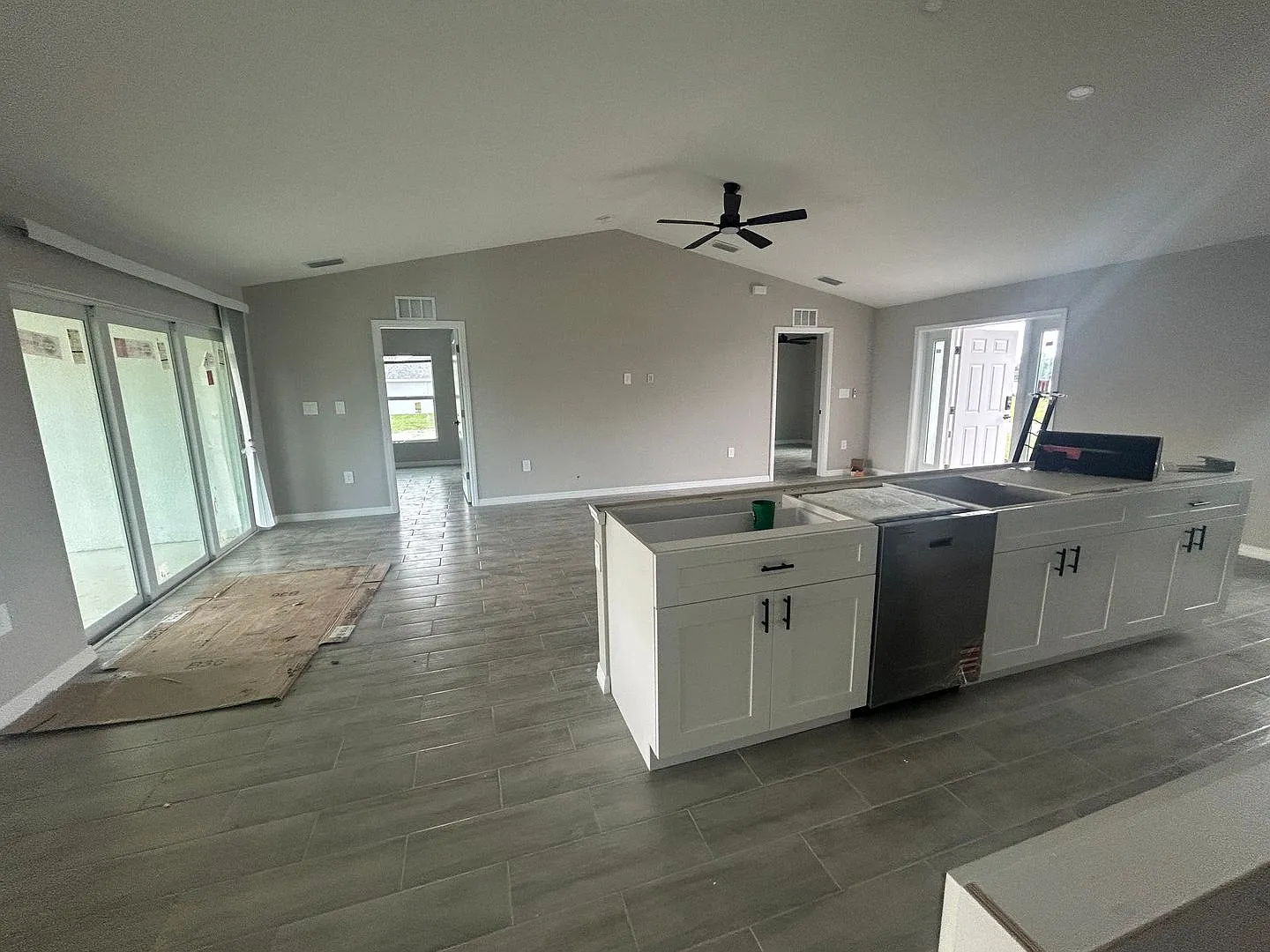 Brand New Construction!! — Photo 2