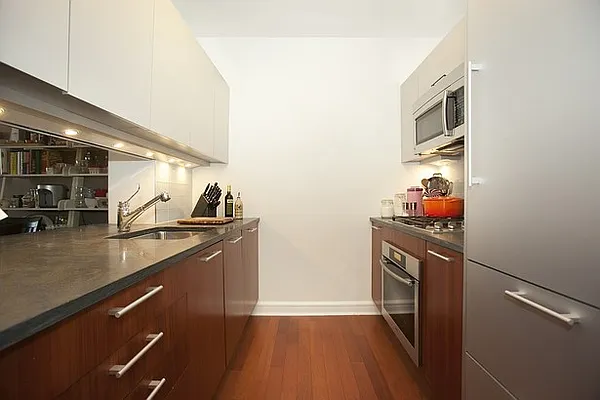 Sold by BLU Real Estate | media 22