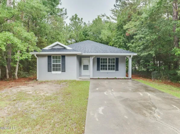 6022 E Madison St, Bay Saint Louis, MS 39520