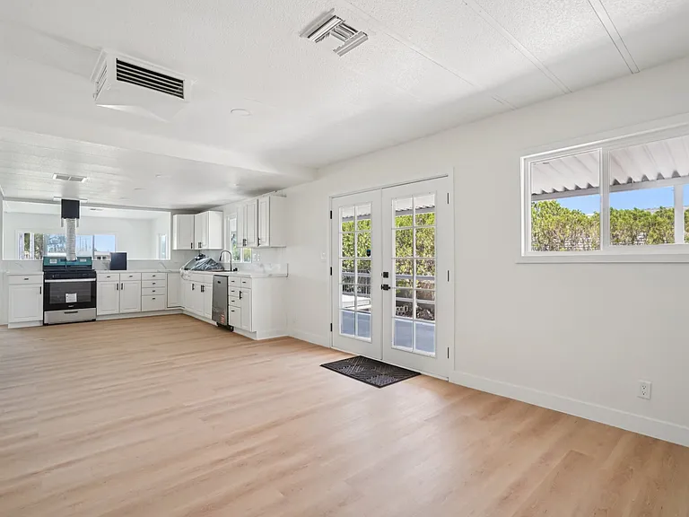 33423 Barcelona Dr — Photo 36