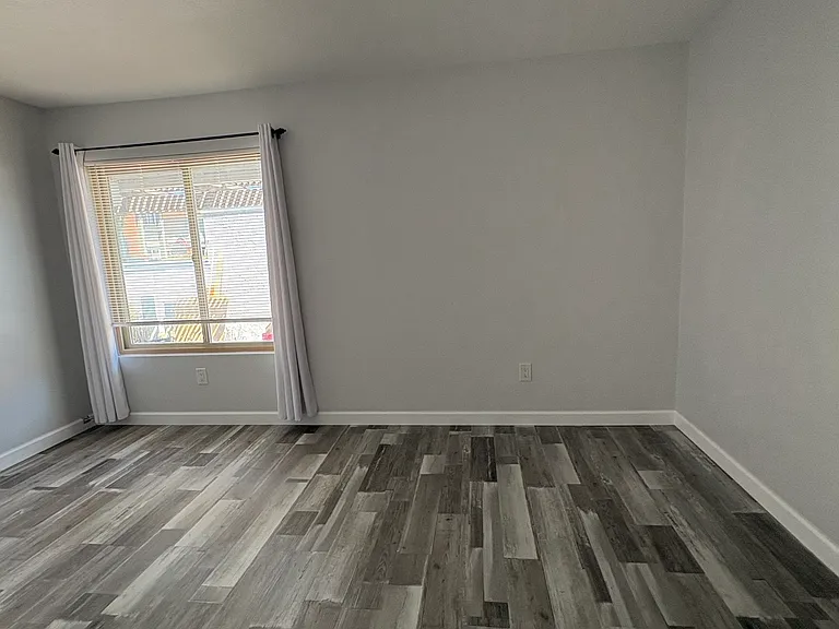 11329 Outer Way — Photo 2