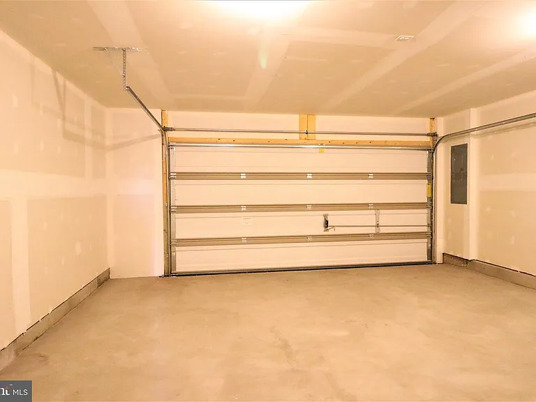 6303 Posey St — Photo 28