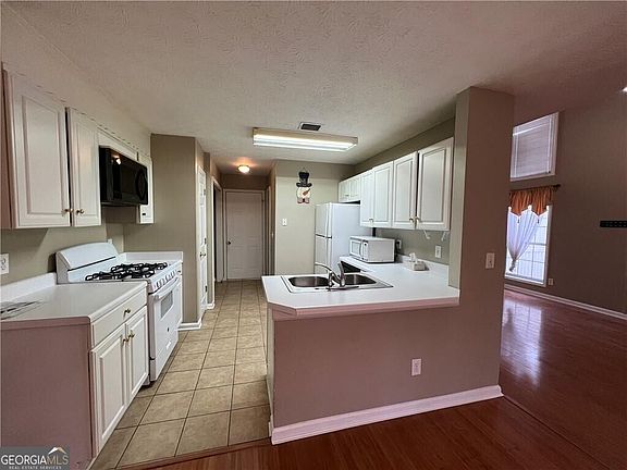 5th image of 1397 Parkside Club Dr