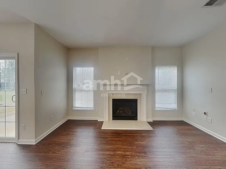 1019 Canopy Dr — Photo 10