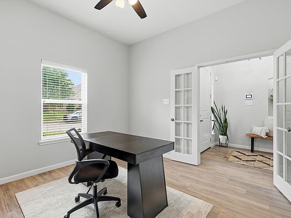 5th image of 5816 Bentley Ln