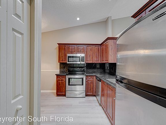 4th image of 6183 Floral Lakes Dr