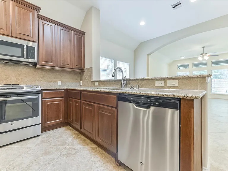 248 Clementine Ct — Photo 11