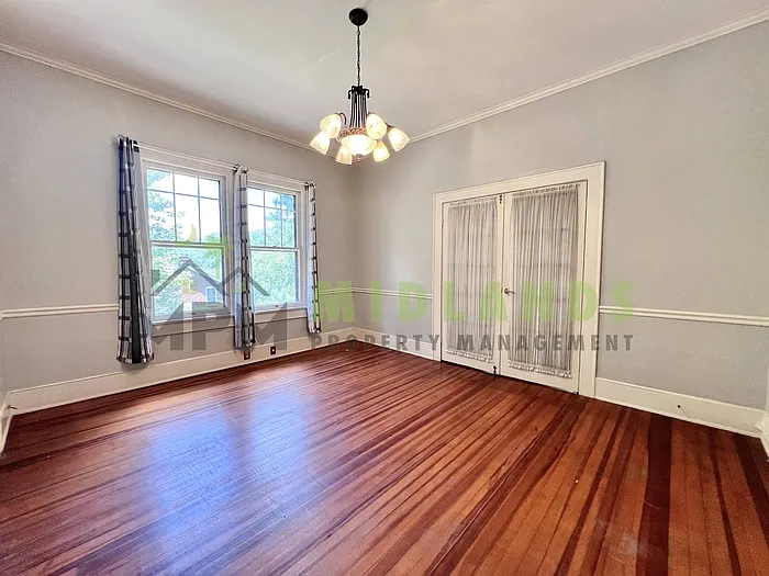 2417 Clark St — Photo 38