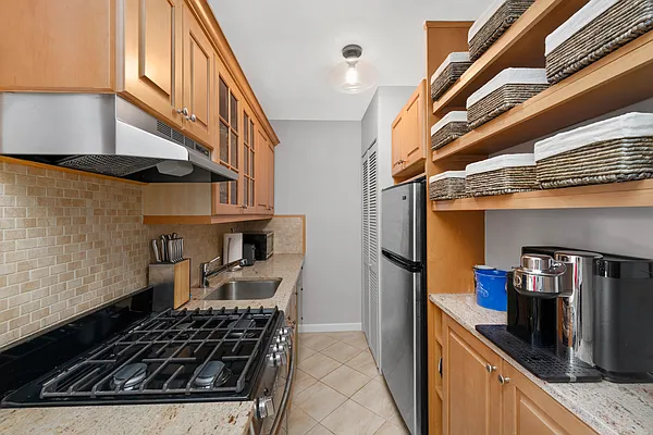 Sold by Compass | media 4