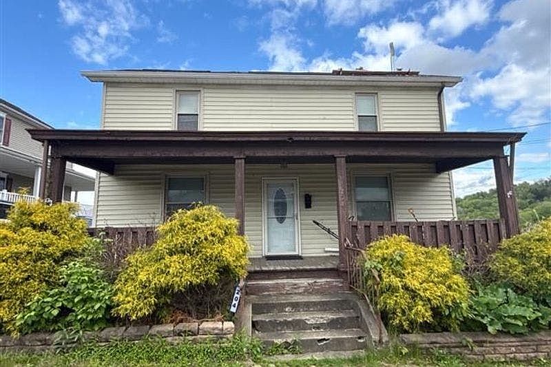 1st image of 204 Fannie St