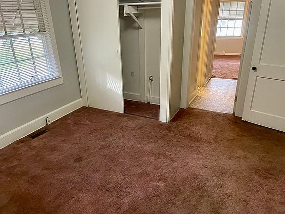 4th image of 3486 Habersham Ave
