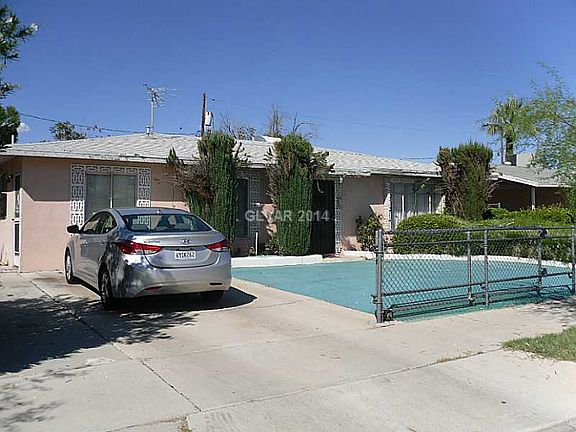 2nd image of 604 Wyatt Ave