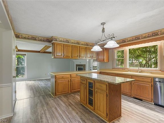 5th image of 13370 Sugarbush Ave NW