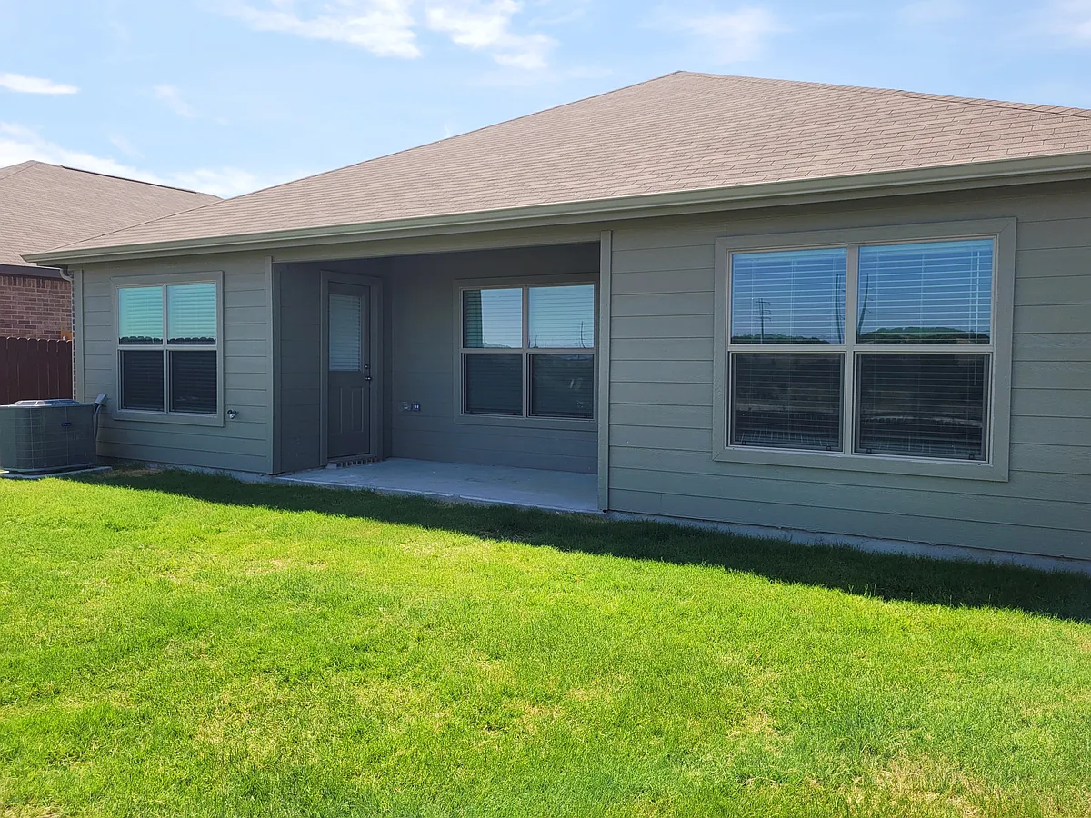 Building Photo - 223 Drifter Dr