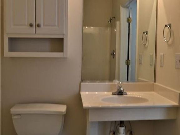 5th image of 112 Ivy Glen Ct