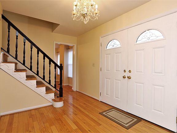 Entrance Foyer 
