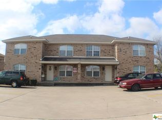 100 E Robin Ln, Harker Heights, TX 76548