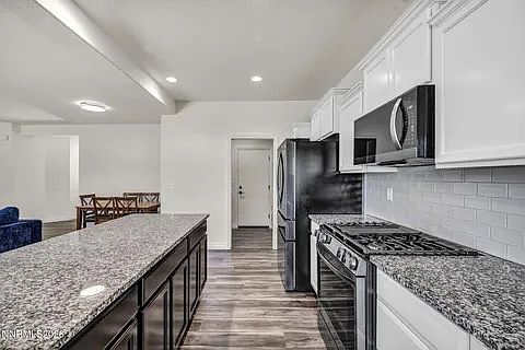 5th image of 4042 Cold Springs Ct