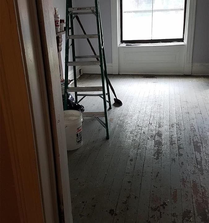 2nd image of 3324 California Ave