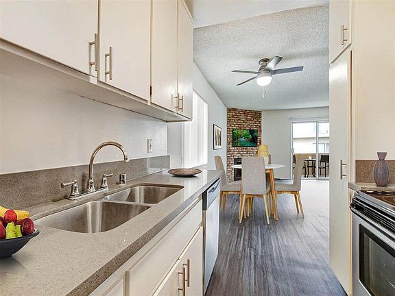 5th image of 1432 Brockton Ave #1