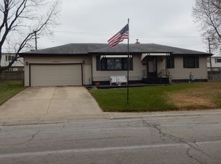 297 W Country Ct, Bourbonnais, IL 60914