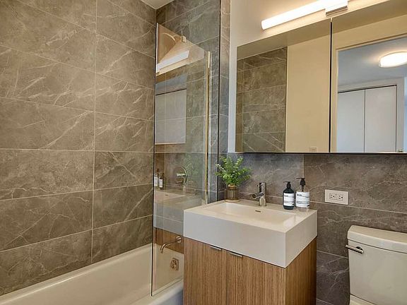 3rd image of 300 E 93rd St APT 22A