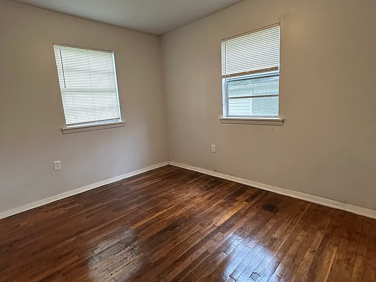422 Oneida Ave — Photo 14