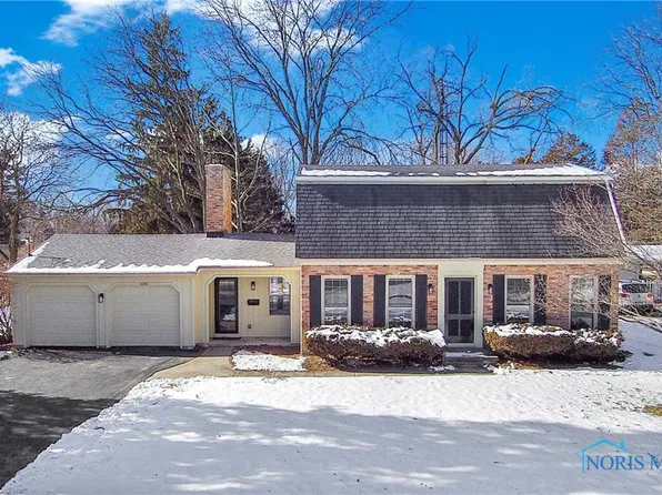 1040 Hickory St, Perrysburg, OH 43551