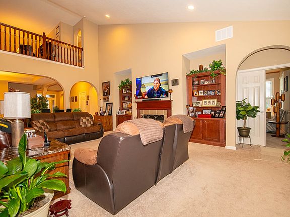 2nd image of 8571 N Deer Hill Dr